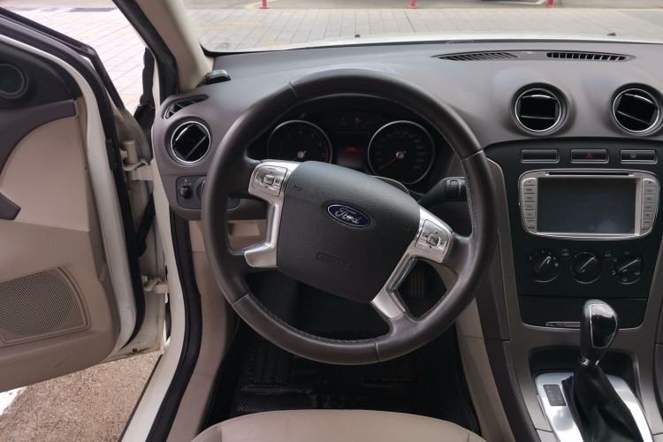 Used Ford Mondeo 2011 2.3L Fashion Edition Steering Wheel