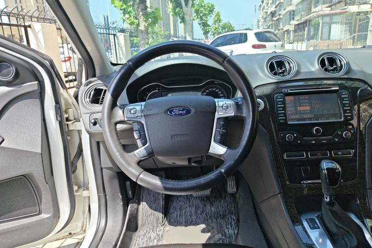 Used Ford Mondeo 2011 2.3L Luxury Model Steering Wheel
