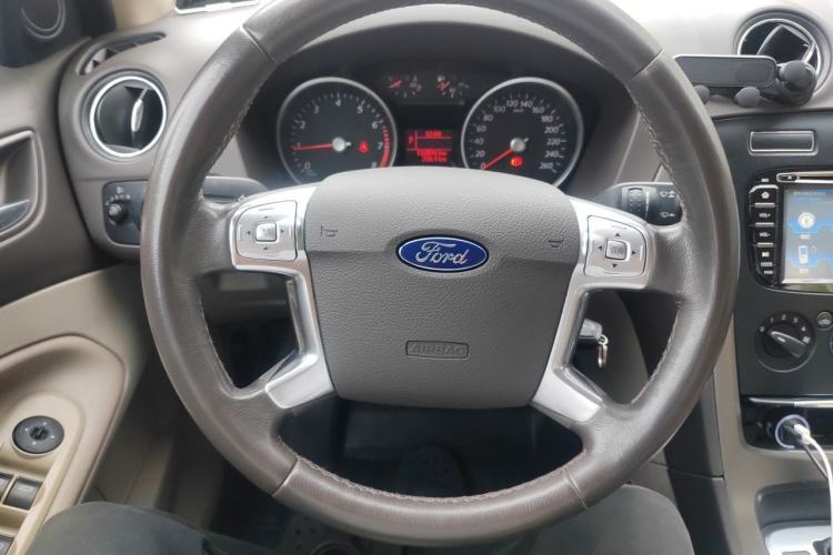 Used Ford Mondeo 2011 2.3L Fashion Edition Steering Wheel