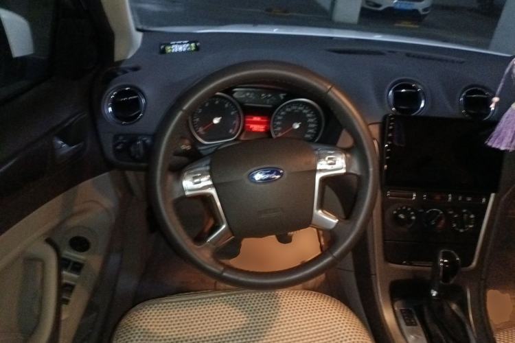 Used Ford Mondeo 2011 2.3L Fashion Edition Steering Wheel