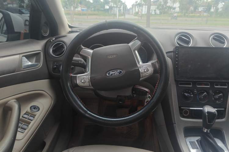 Used Ford Mondeo 2011 2.3L Fashion Edition Steering Wheel