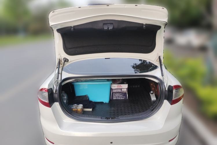 Used Ford Mondeo 2011 2.0L GTDi 200 Fashion Edition Trunk