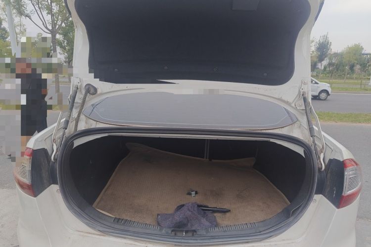 Used Ford Mondeo 2011 2.3L Fashion Edition Trunk