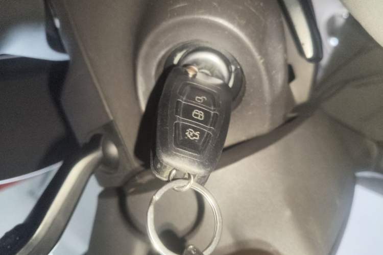 Used Ford Mondeo 2011 2.0L GTDi 200 Fashion Edition Vehicle Key