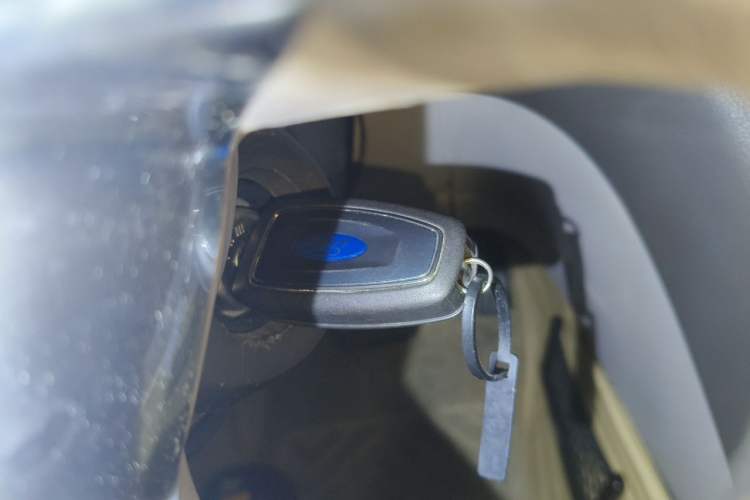 Used Ford Mondeo 2011 2.0L GTDi 200 Fashion Edition Vehicle Key