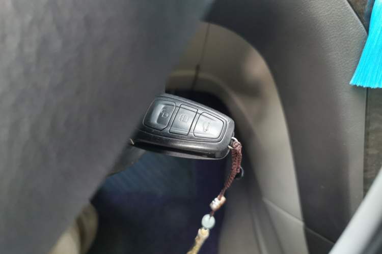 Used Ford Mondeo 2011 2.0L GTDi 200 Fashion Edition Vehicle Key