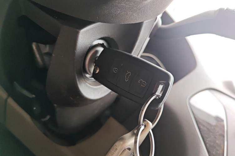 Used Ford Mondeo 2011 2.0L GTDi 200 Fashion Edition Vehicle Key