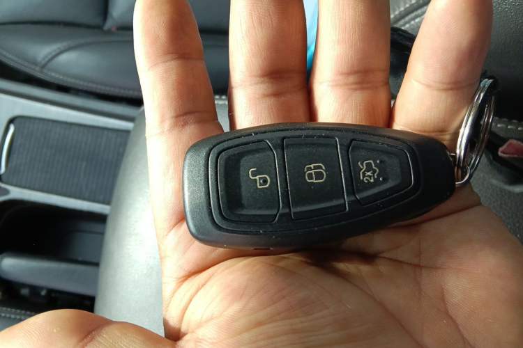 Used Ford Mondeo 2011 2.0L GTDi 200 Luxury Edition Vehicle Key