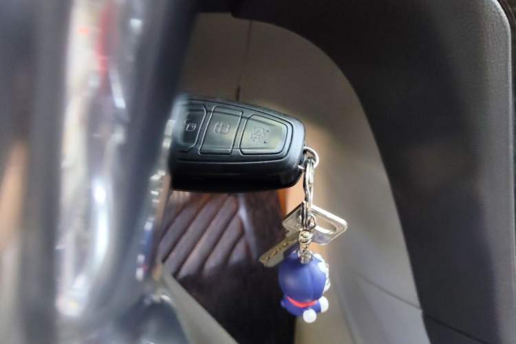 Used Ford Mondeo 2011 2.0L GTDi 200 Fashion Edition Vehicle Key