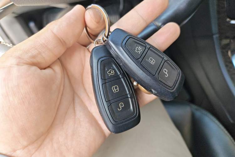 Used Ford Mondeo 2011 2.3L Luxury Model Vehicle Key