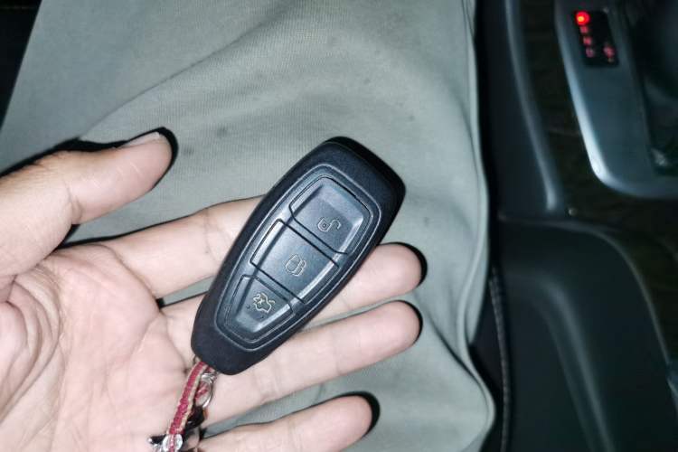 Used Ford Mondeo 2011 2.3L Luxury Model Vehicle Key