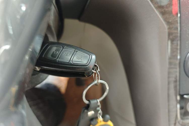 Used Ford Mondeo 2011 2.0L GTDi 200 Fashion Edition Vehicle Key