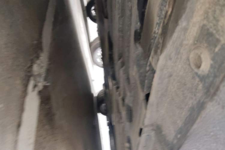 Used Ford Mondeo 2011 2.0L GTDi 200 Fashion Edition Chassis Rear Right