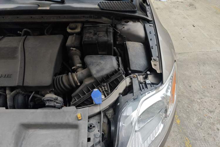 Used Ford Mondeo 2011 2.3L Fashion Edition Engine Bay Left