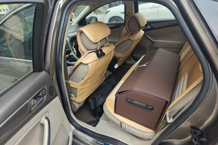 Used Ford Mondeo 2011 2.3L Fashion Edition Left Rear Seat