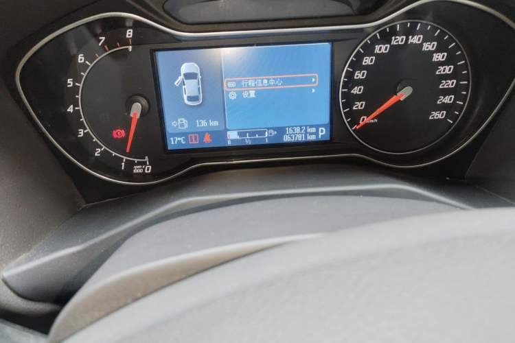 Used Ford Mondeo 2011 2.0L GTDi 200 Fashion Edition Odometer Close Up