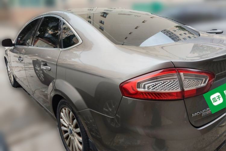 Used Ford Mondeo 2011 2.0L GTDi 200 Fashion Edition Rear Left 45 Deg