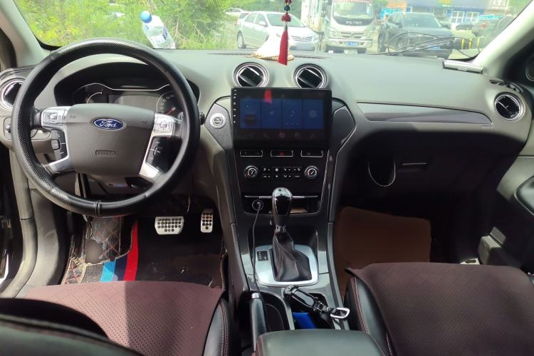 Used Ford Mondeo 2012 2.0L GTDi240 Flagship Sport Edition Center Console