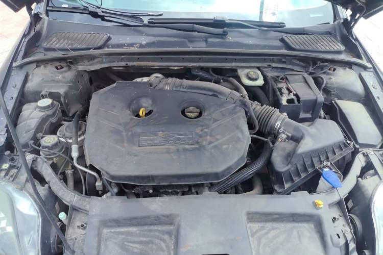 Used Ford Mondeo 2012 2.0L GTDi240 Flagship Sport Edition Engine Bay