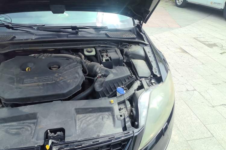 Used Ford Mondeo 2012 2.0L GTDi240 Flagship Sport Edition Engine Bay Left