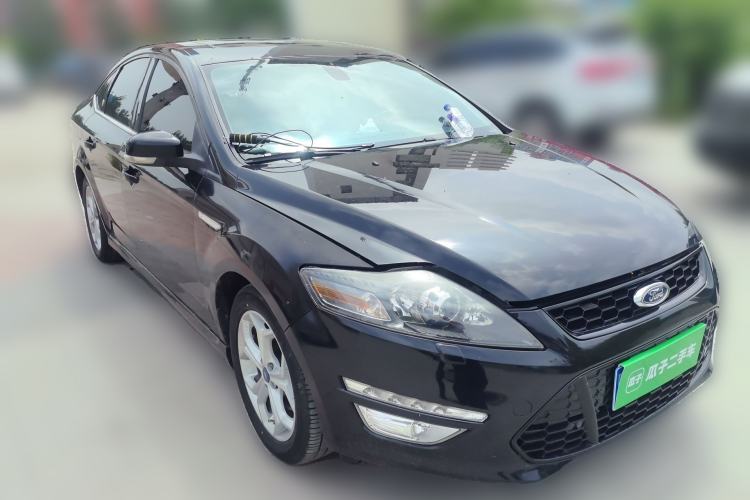 Used Ford Mondeo 2012 2.0L GTDi240 Flagship Sport Edition Front Right 45 Deg