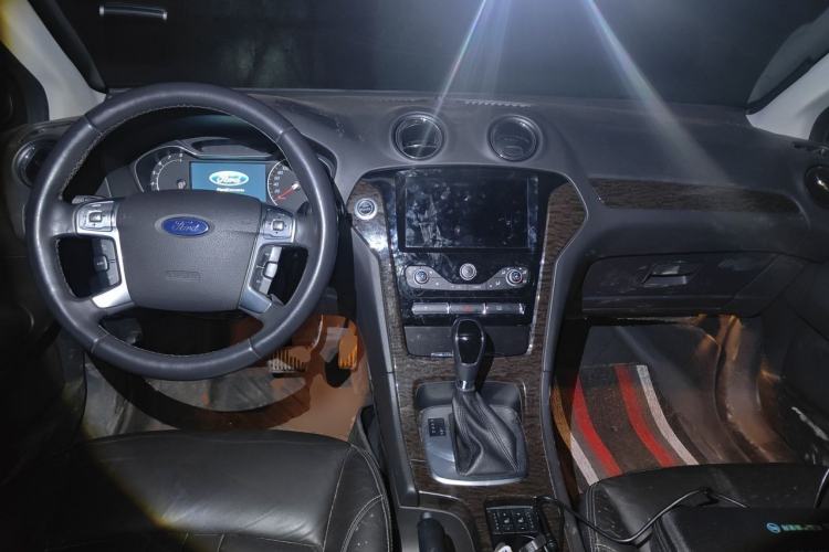Used Ford Mondeo 2012 2.0L GTDi240 Flagship Sport Edition Center Console