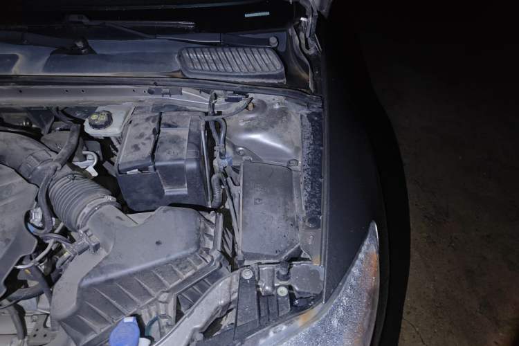 Used Ford Mondeo 2012 2.0L GTDi240 Flagship Sport Edition Engine Bay Left
