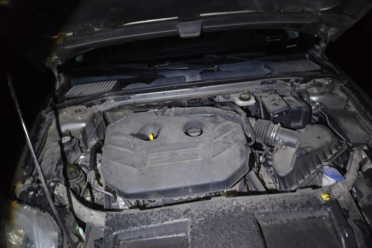 Used Ford Mondeo 2012 2.0L GTDi240 Flagship Sport Edition Engine Bay