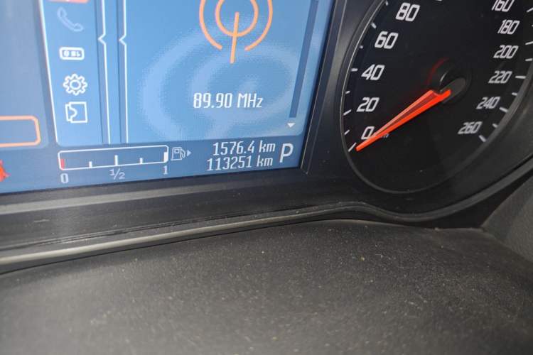 Used Ford Mondeo 2012 2.0L GTDi240 Flagship Sport Edition Odometer Close Up