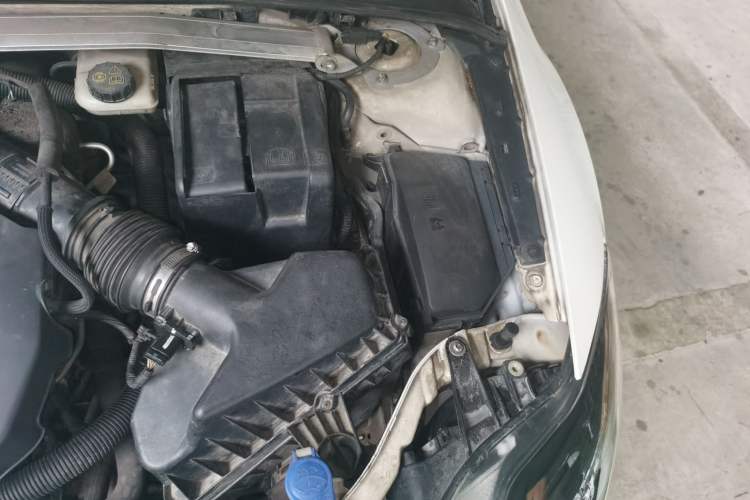 Used Ford Mondeo 2012 2.0L GTDi240 Flagship Sport Edition Engine Bay Left
