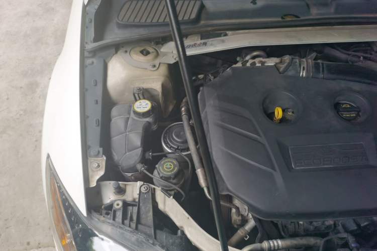 Used Ford Mondeo 2012 2.0L GTDi240 Flagship Sport Edition Engine Bay Right