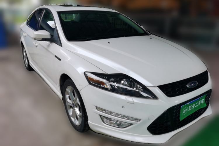 Used Ford Mondeo 2012 2.0L GTDi240 Flagship Sport Edition Front Right 45 Deg