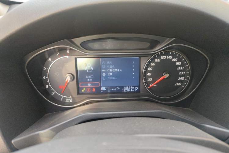 Used Ford Mondeo 2012 2.0L GTDi240 Flagship Sport Edition Instrument Cluster