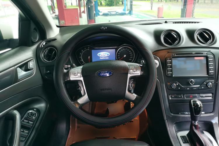 Used Ford Mondeo 2012 2.0L GTDi240 Flagship Sport Edition Steering Wheel
