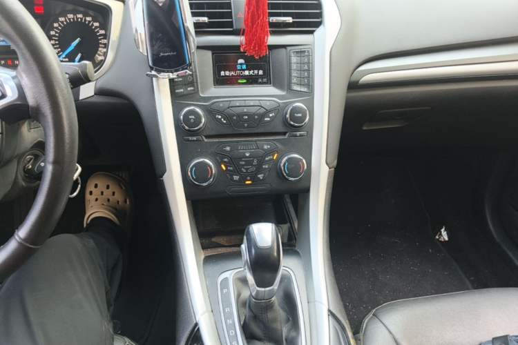 Used Ford Mondeo 2013 1.5L GTDi180 Fashion Edition Audio And AC Panel