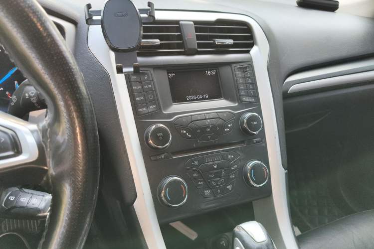 Used Ford Mondeo 2013 1.5L GTDi180 Fashion Edition Audio And AC Panel
