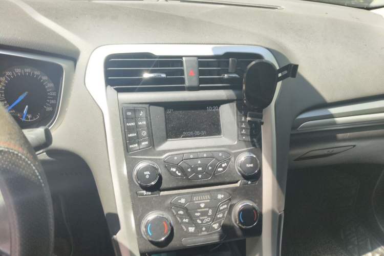 Used Ford Mondeo 2013 1.5L GTDi180 Fashion Edition Audio And AC Panel
