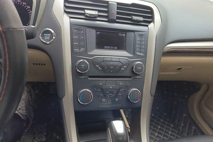 Used Ford Mondeo 2013 2.0L GTDi 200 Fashion Edition Audio And AC Panel