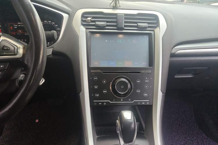 Used Ford Mondeo 2013 1.5L GTDi180 Fashion Edition Audio And AC Panel