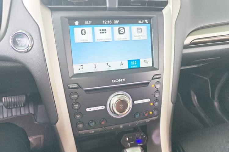 Used Ford Mondeo 2013 2.0L GTDi 200 Fashion Edition Audio And AC Panel