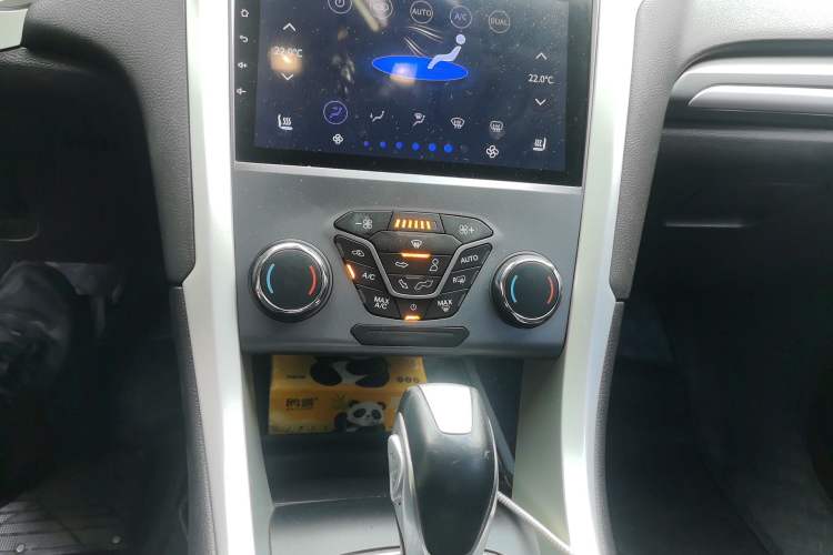 Used Ford Mondeo 2013 1.5L GTDi180 Fashion Edition Audio And AC Panel