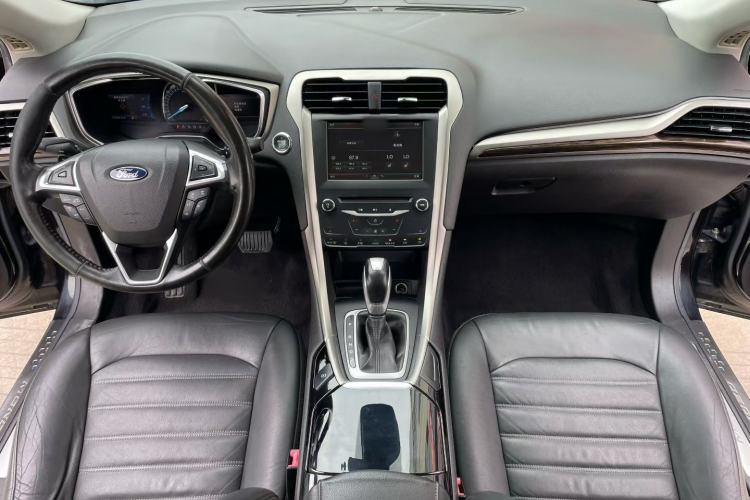 Used Ford Mondeo 2013 2.0L GTDi 200 Luxury Model Audio And AC Panel