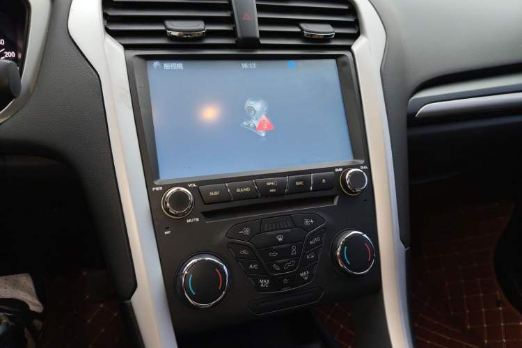 Used Ford Mondeo 2013 1.5L GTDi180 Fashion Edition Audio And AC Panel