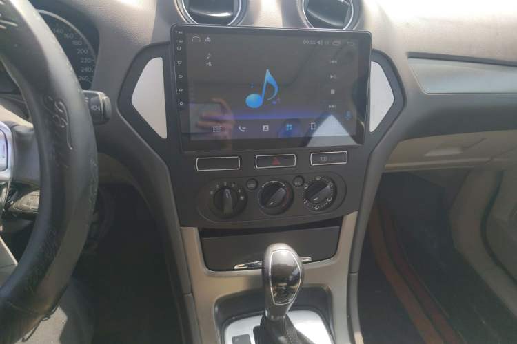 Used Ford Mondeo 2013 2.3L Fashion Edition Audio And AC Panel