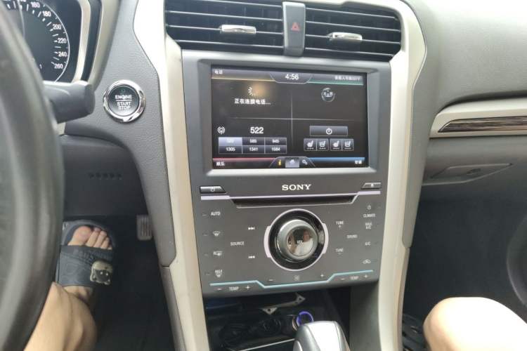 Used Ford Mondeo 2013 2.0L GTDi240 Flagship Edition Audio And AC Panel