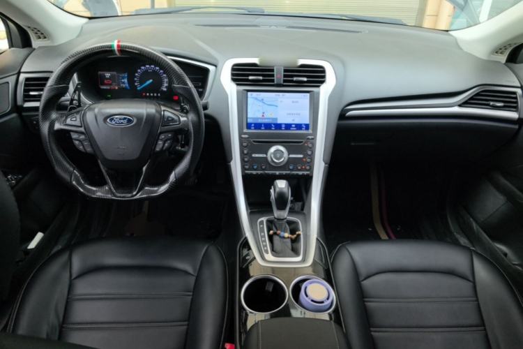 Used Ford Mondeo 2013 1.5L GTDi180 Fashion Edition Center Console