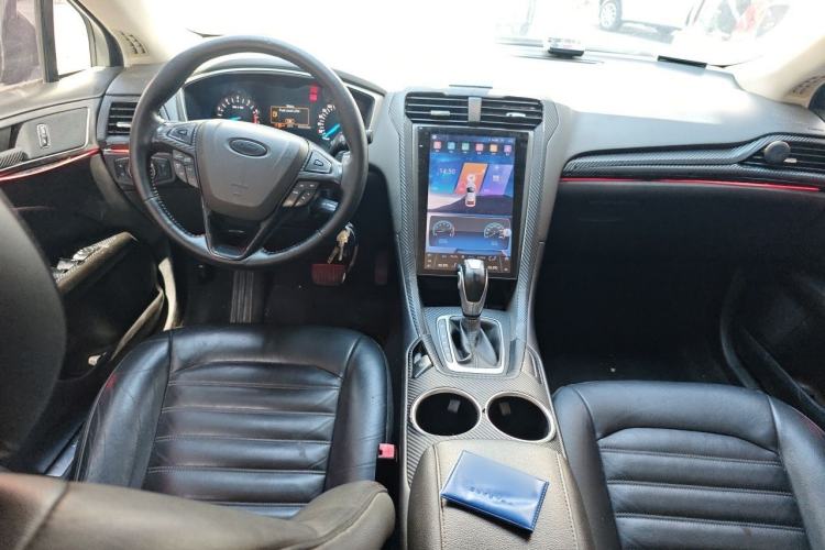 Used Ford Mondeo 2013 1.5L GTDi180 Fashion Edition Center Console