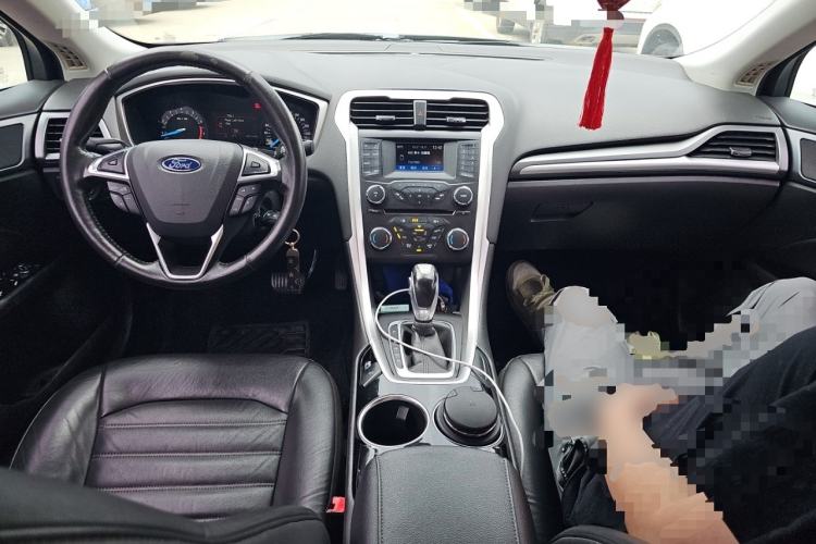 Used Ford Mondeo 2013 1.5L GTDi180 Fashion Edition Center Console