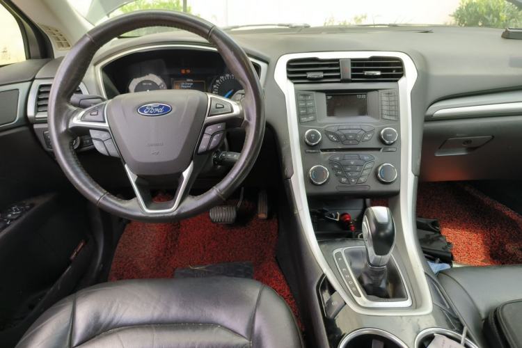Used Ford Mondeo 2013 1.5L GTDi180 Fashion Edition Center Console