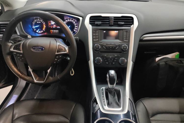 Used Ford Mondeo 2013 1.5L GTDi180 Fashion Edition Center Console